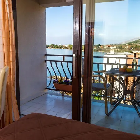 Pansion Croatia Bed & Breakfast 3*