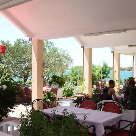 Couette-café Pansion Croatia Starigrad Paklenica