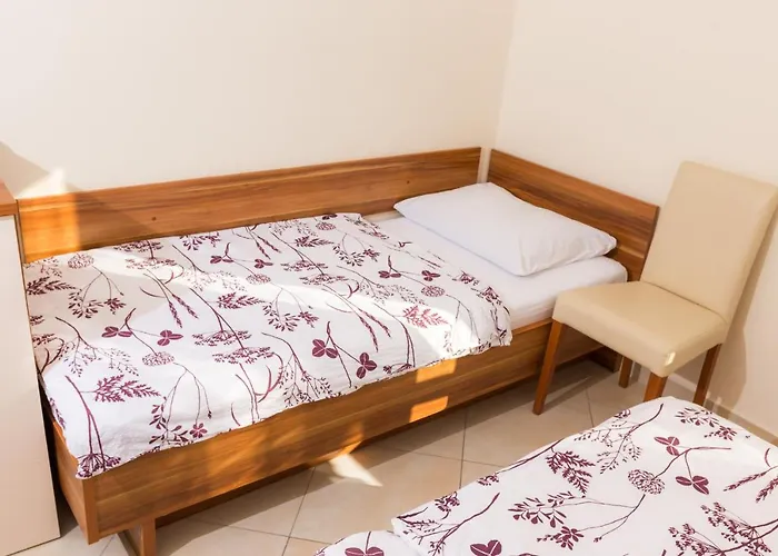 Pansion Croatia 3* Starigrad Paklenica