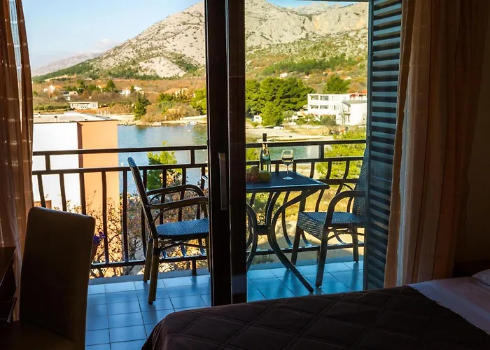 Pansion Croatia Nocleg ze śniadaniem Starigrad Paklenica