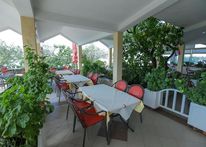 Pansion Croatia Стариград-Пакленица
