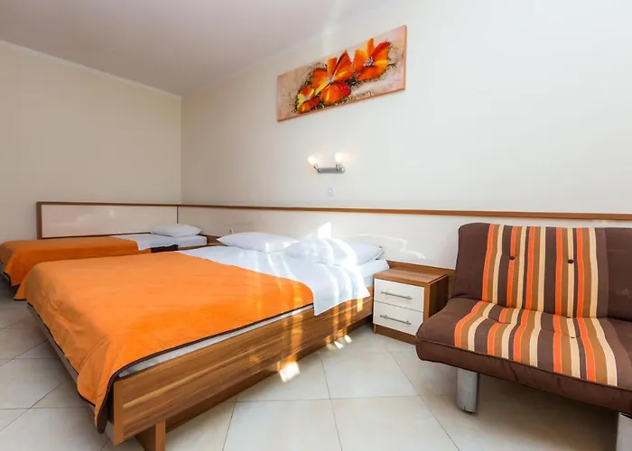 Pansion Croatia Стариград-Пакленица