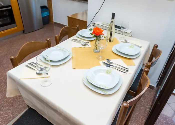 Pansion Croatia Bed & Breakfast 3*