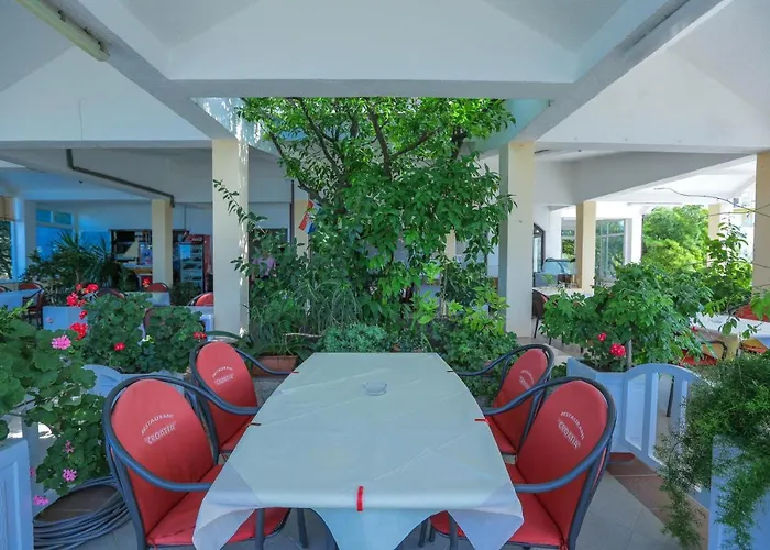 Pansion Croatia Bed & Breakfast 3*